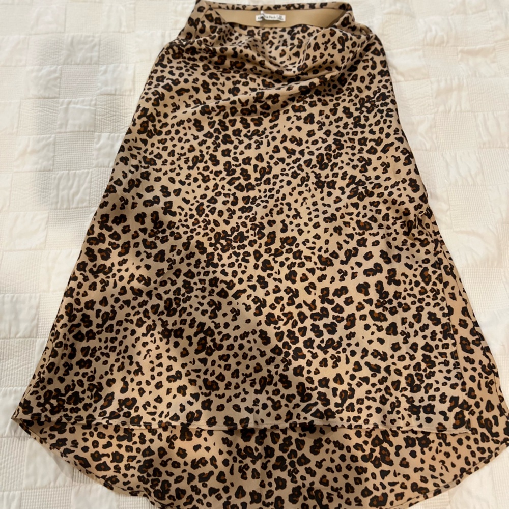 Abercrombie and Fitch XS satin leopard midi skirt